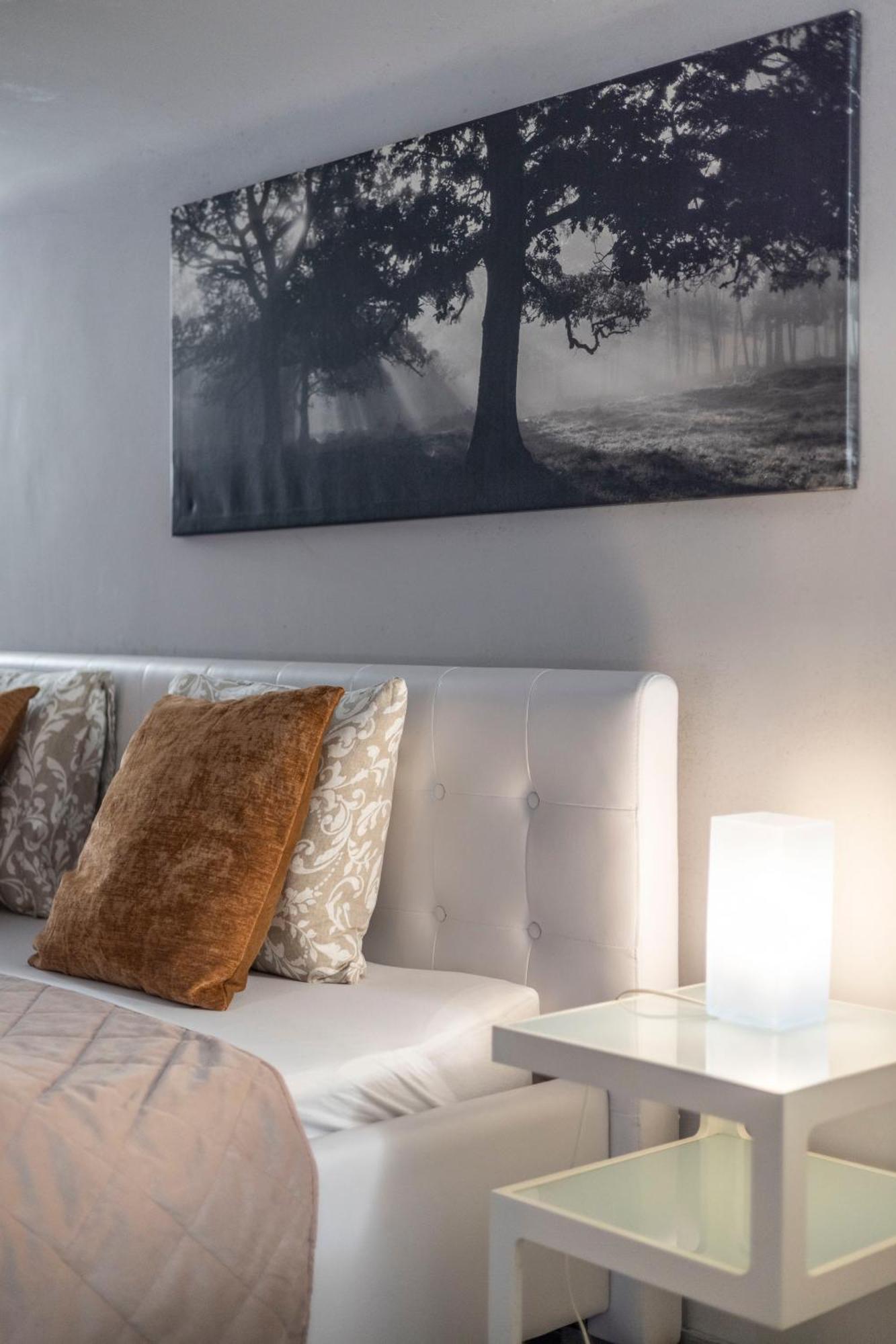 Apartamento Superb Cozy In The Heart Of *